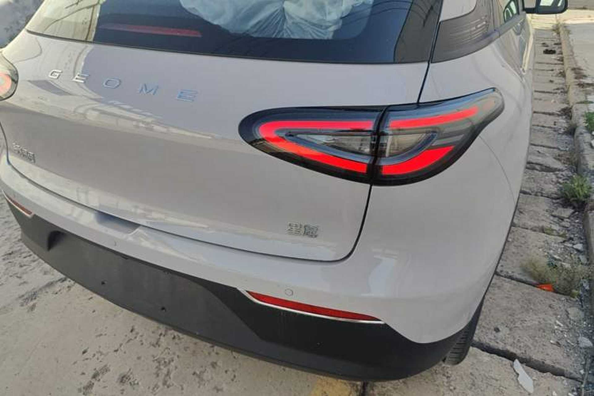 Used Geely Galaxy Geome 2026 Model 310km Youth Edition Right Rear Taillight