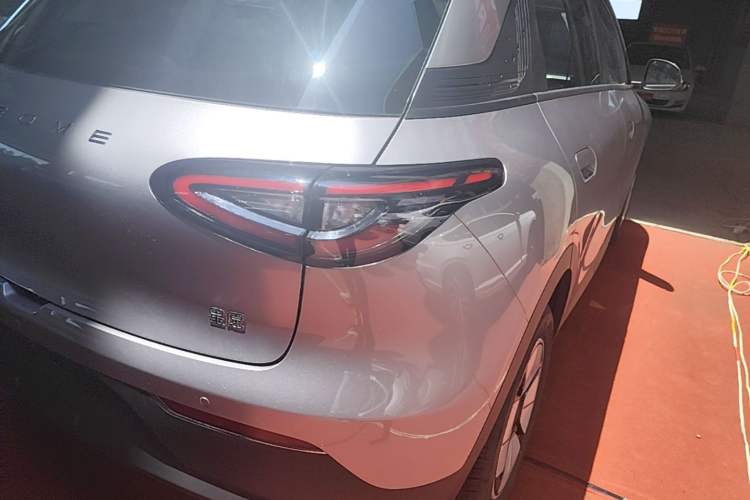 Used Geely Galaxy Geome 2026 Model 310km Youth Edition Right Rear Taillight