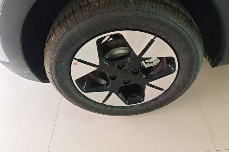 Used Geely Galaxy Geome 2026 Model 310km Dream Edition Right Rear Wheel Hub