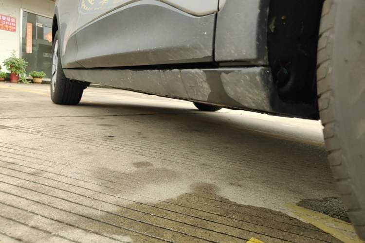 Used Geely Galaxy Geome 2026 Model 310km Youth Edition Right Side Sill