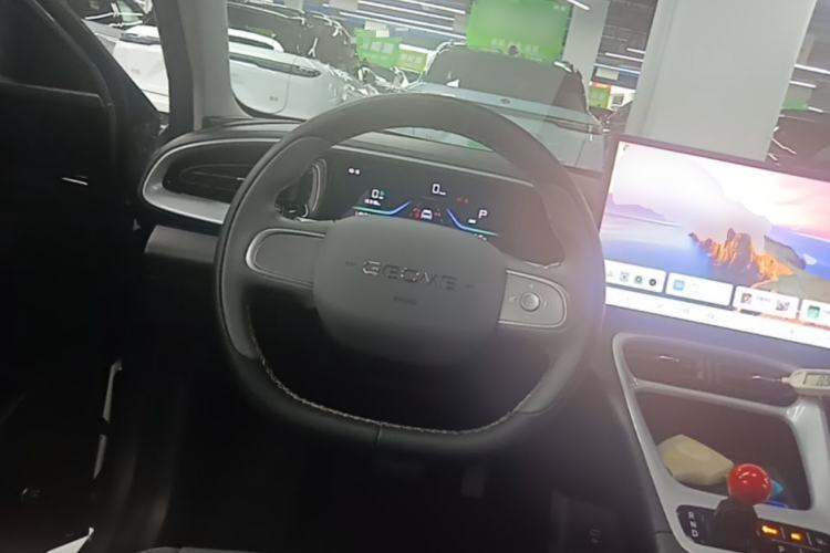 Used Geely Galaxy Geome 2026 Model 410km Freedom Edition Steering Wheel