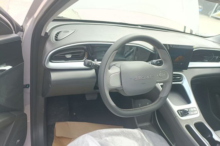 Used Geely Galaxy Geome 2026 Model 310km Youth Edition Steering Wheel