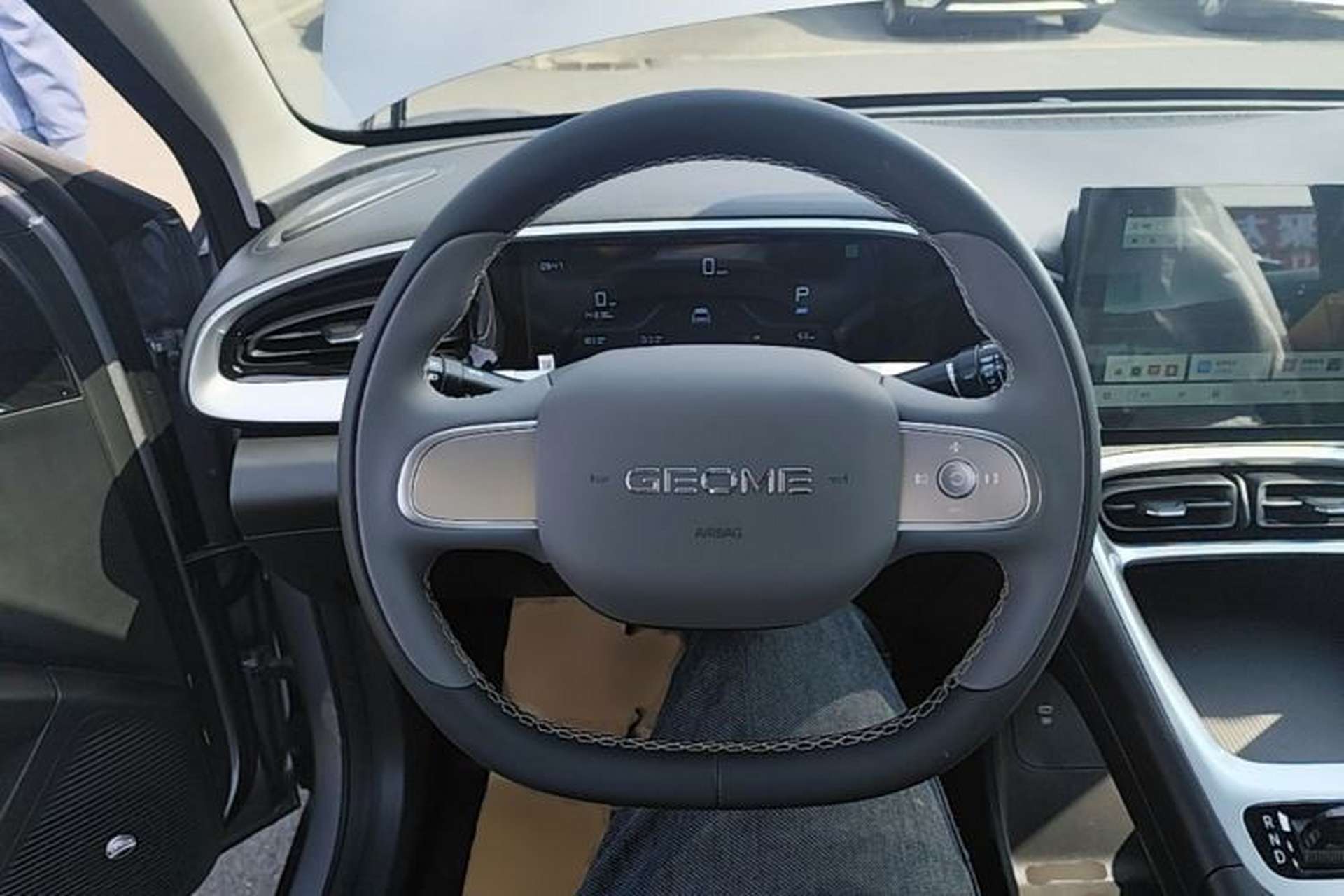 Used Geely Galaxy Geome 2026 Model 310km Youth Edition Steering Wheel