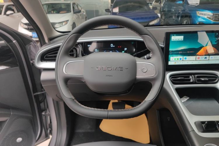 Used Geely Galaxy Geome 2026 Model 310km Youth Edition Steering Wheel