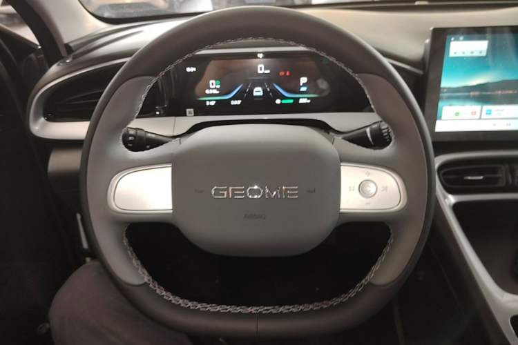 Used Geely Galaxy Geome 2026 Model 310km Youth Edition Steering Wheel