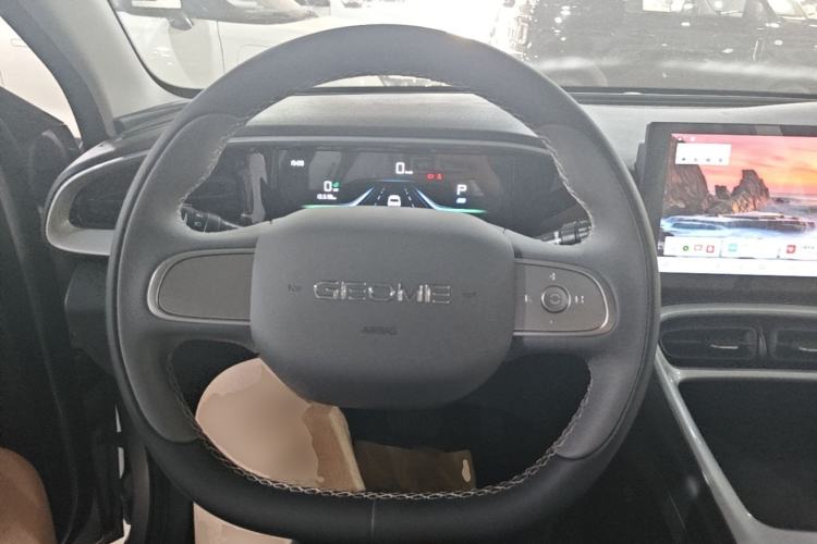 Used Geely Galaxy Geome 2026 Model 310km Youth Edition Steering Wheel