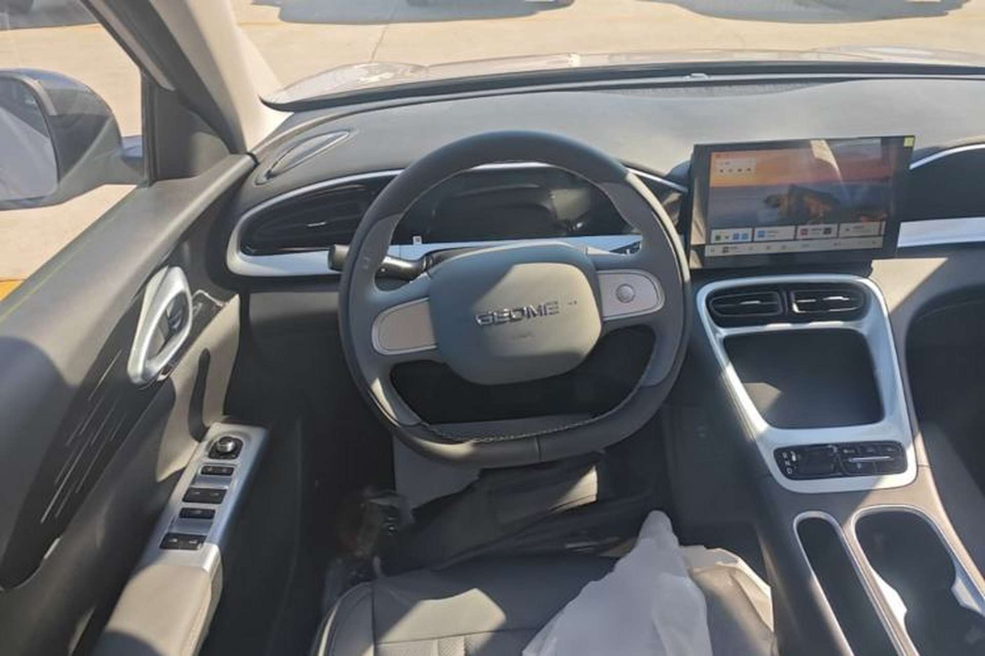 Used Geely Galaxy Geome 2026 Model 310km Youth Edition Steering Wheel
