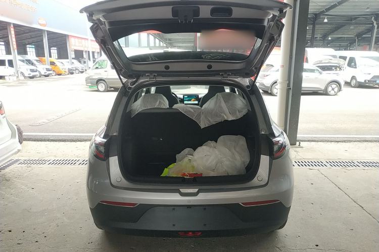 Used Geely Galaxy Geome 2026 Model 310km Youth Edition Trunk