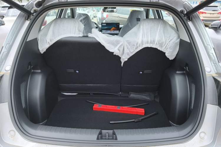 Used Geely Galaxy Geome 2026 Model 410km Freedom Edition Trunk