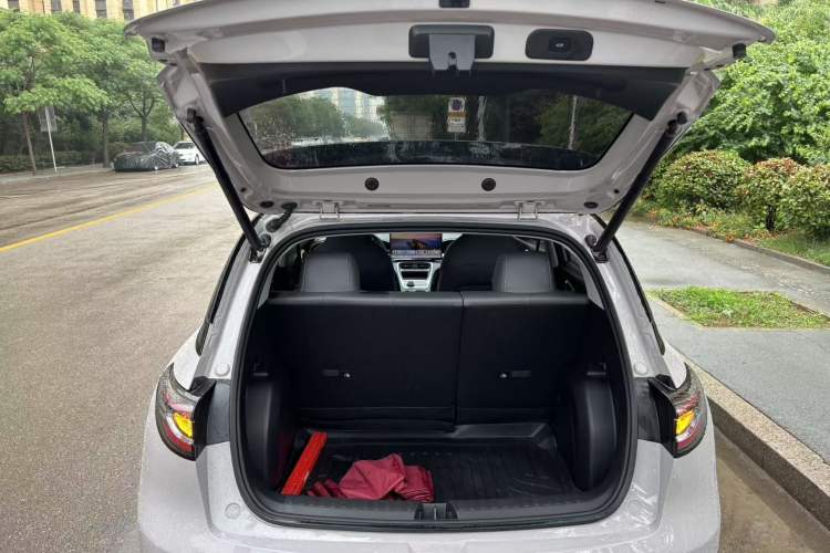 Used Geely Galaxy Geome 2026 Model 410km Freedom Edition Trunk