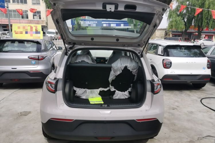 Used Geely Galaxy Geome 2026 Model 310km Youth Edition Trunk