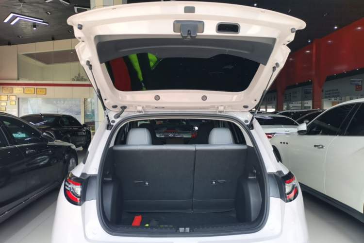 Used Geely Galaxy Geome 2026 Model 310km Youth Edition Trunk