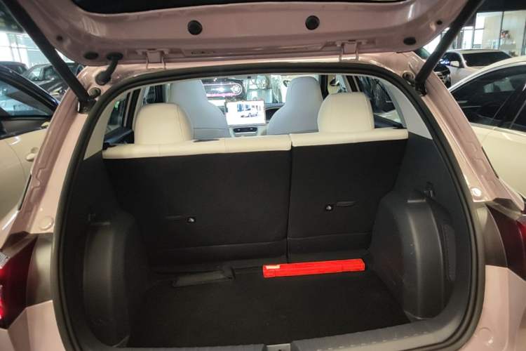 Used Geely Galaxy Geome 2026 Model 310km Dream Edition Trunk