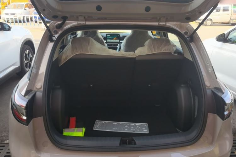 Used Geely Galaxy Geome 2026 Model 310km Youth Edition Trunk