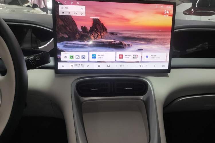 Used Geely Galaxy Geome 2026 Model 310km Dream Edition Audio And AC Panel