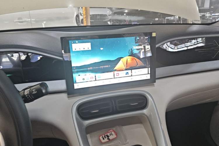Used Geely Galaxy Geome 2026 Model 410km Carefree Edition Audio And AC Panel
