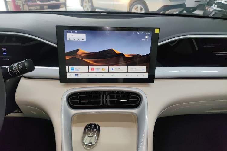 Used Geely Galaxy Geome 2026 Model 310km Youth Edition Audio And AC Panel