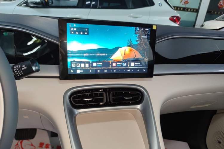 Used Geely Galaxy Geome 2026 Model 310km Youth Edition Audio And AC Panel