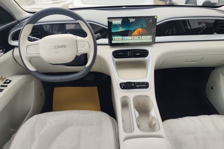 Used Geely Galaxy Geome 2026 Model 310km Youth Edition Center Console
