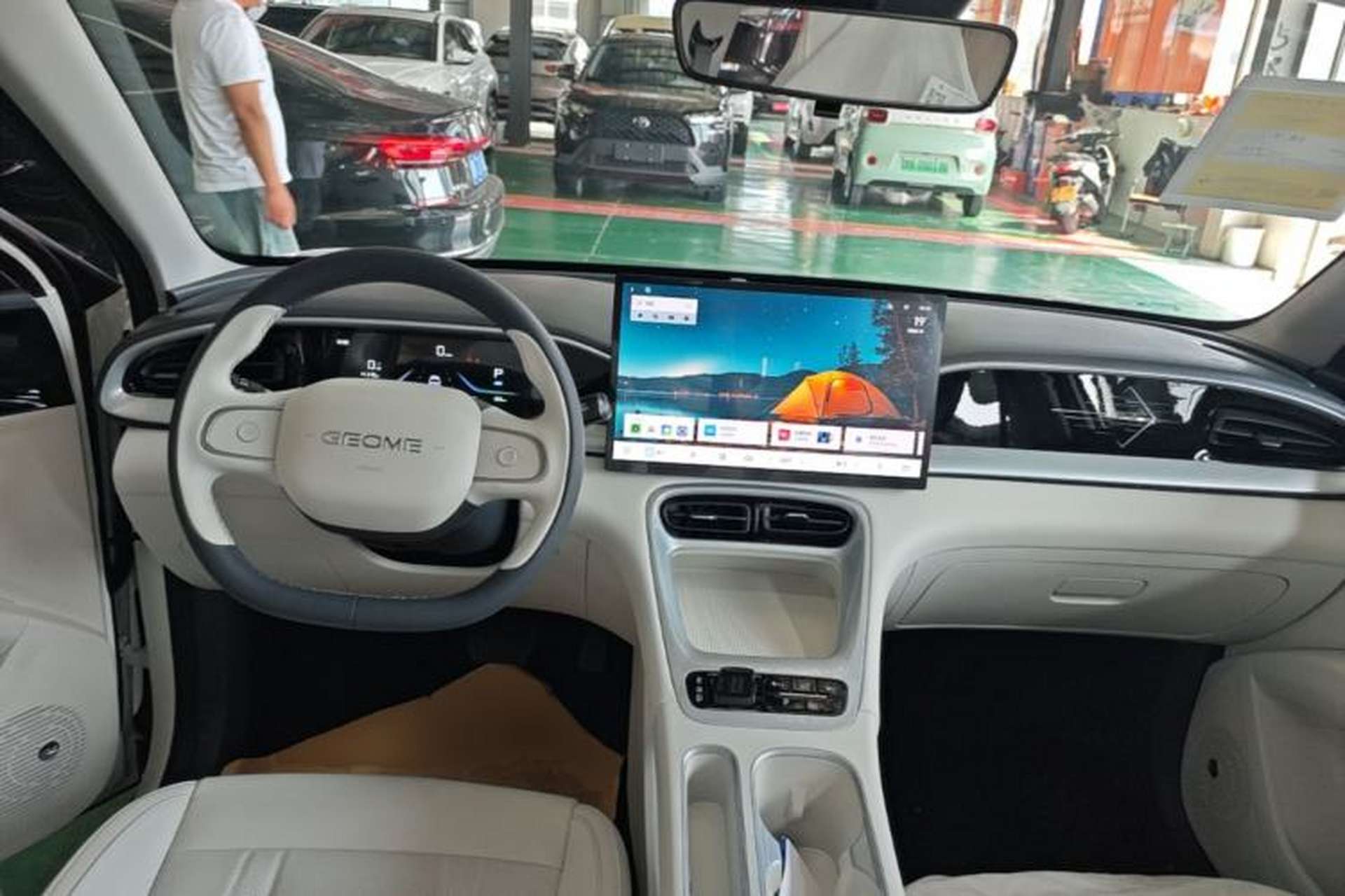 Used Geely Galaxy Geome 2026 Model 310km Dream Edition Center Console