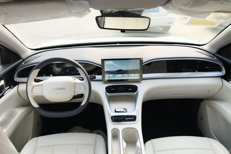 Used Geely Galaxy Geome 2026 Model 310km Youth Edition Center Console