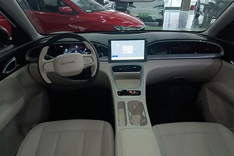 Used Geely Galaxy Geome 2026 Model 310km Youth Edition Center Console