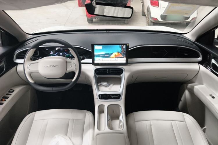Used Geely Galaxy Geome 2026 Model 310km Youth Edition Center Console