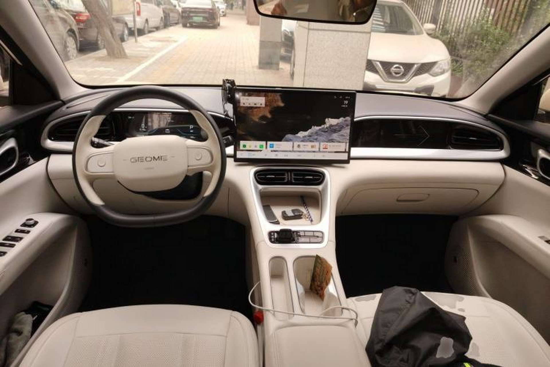 Used Geely Galaxy Geome 2026 Model 310km Dream Edition Center Console