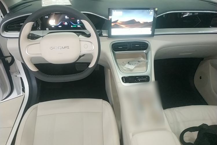 Used Geely Galaxy Geome 2026 Model 310km Youth Edition Center Console