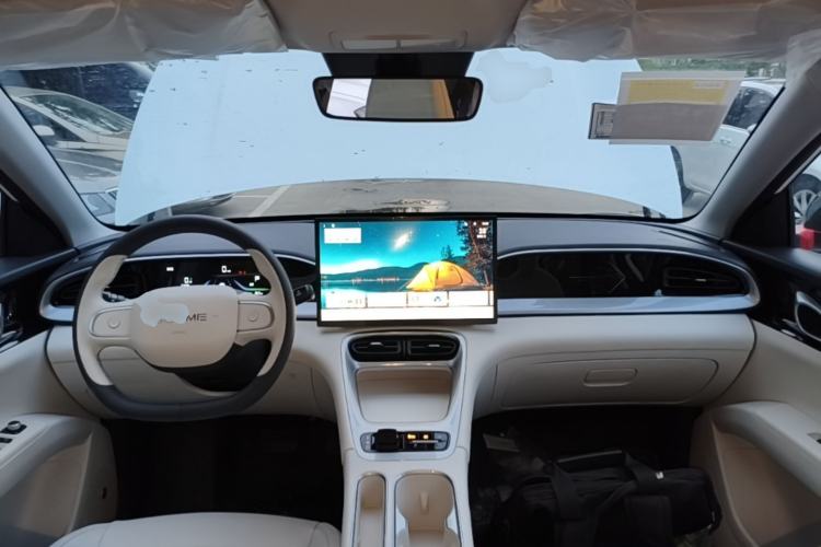 Used Geely Galaxy Geome 2026 Model 310km Dream Edition Center Console
