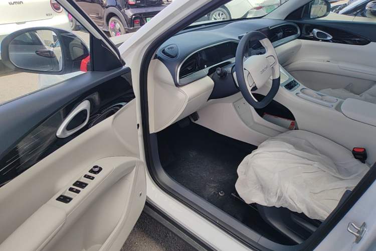 Used Geely Galaxy Geome 2026 Model 310km Youth Edition Driver Seat