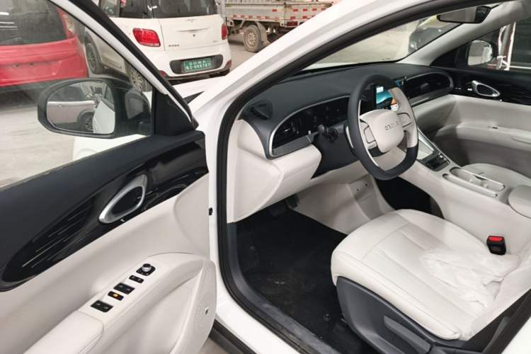 Used Geely Galaxy Geome 2026 Model 310km Youth Edition Driver Seat