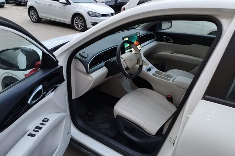 Used Geely Galaxy Geome 2026 Model 310km Dream Edition Driver Seat