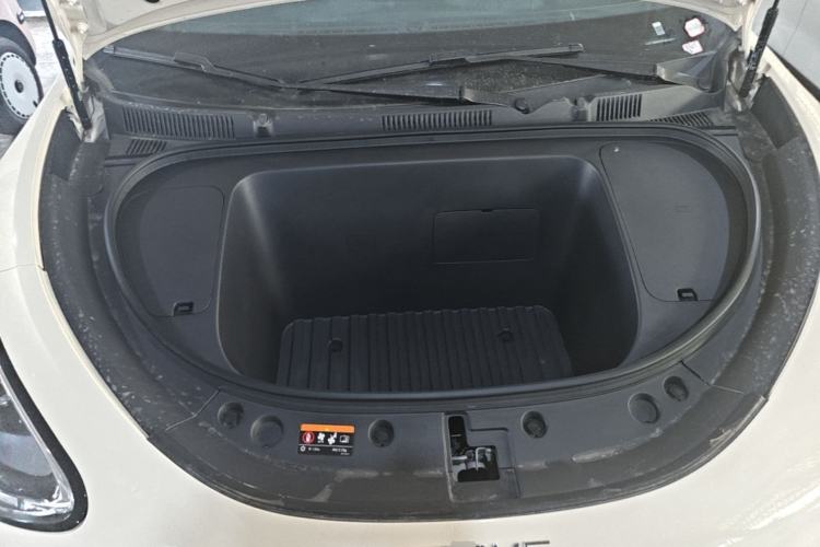 Used Geely Galaxy Geome 2026 Model 410km Carefree Edition Engine Bay