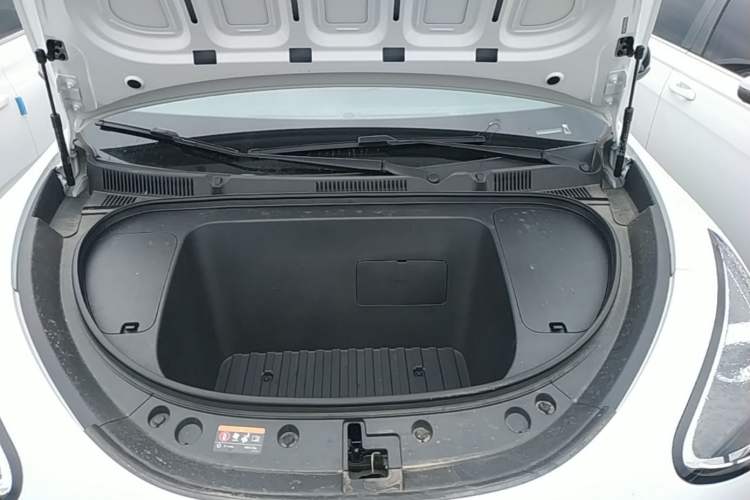 Used Geely Galaxy Geome 2026 Model 310km Youth Edition Engine Bay