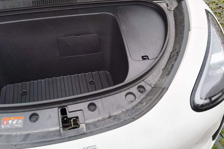 Used Geely Galaxy Geome 2026 Model 310km Dream Edition Engine Bay Left