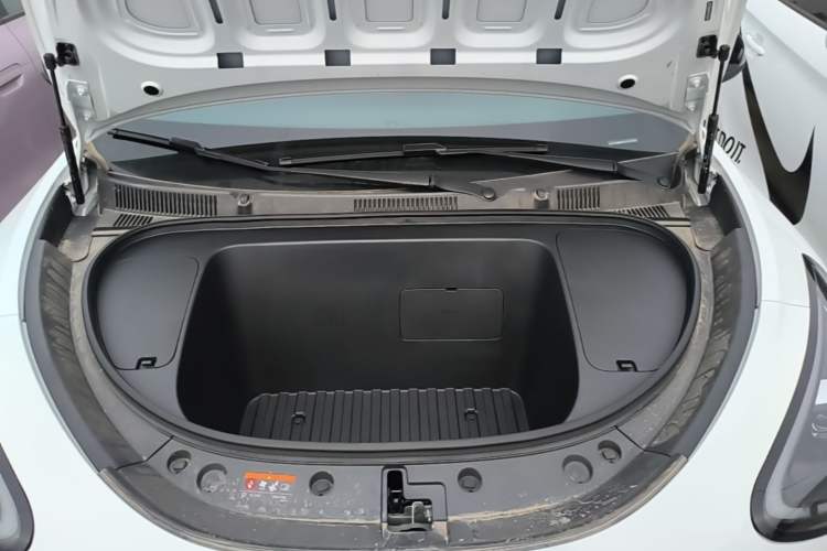 Used Geely Galaxy Geome 2026 Model 410km Freedom Edition Engine Bay