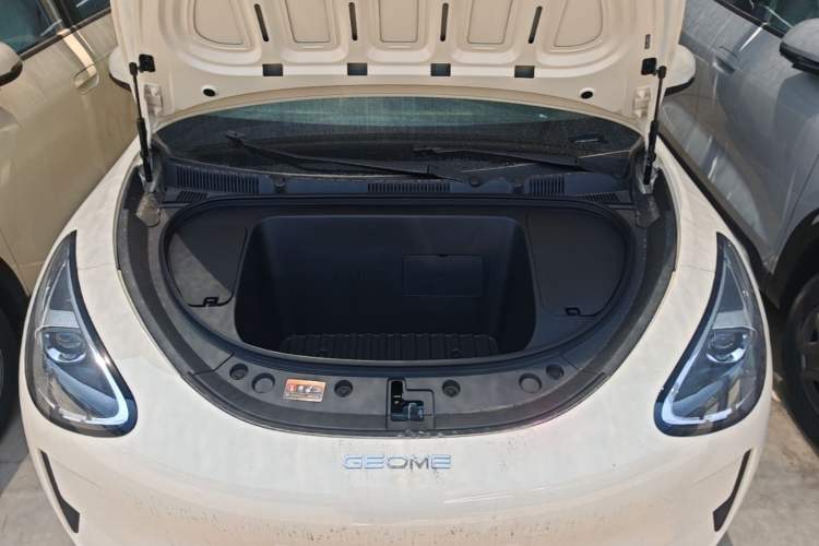 Used Geely Galaxy Geome 2026 Model 410km Carefree Edition Engine Bay