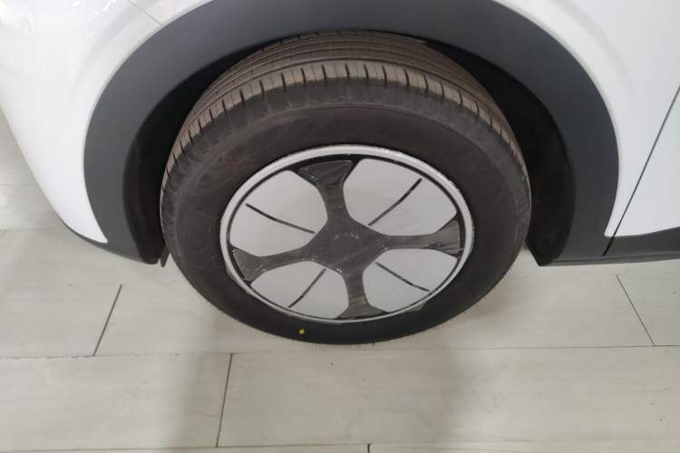 Used Geely Galaxy Geome 2026 Model 310km Youth Edition Exterior 4