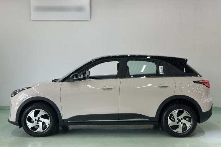 Used Geely Galaxy Geome 2026 480km Exploration Edition Exterior 4