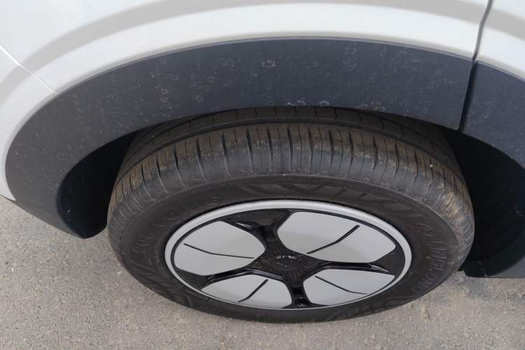 Used Geely Galaxy Geome 2026 Model 310km Youth Edition Exterior 5