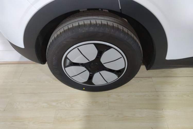 Used Geely Galaxy Geome 2026 Model 310km Youth Edition Exterior 5