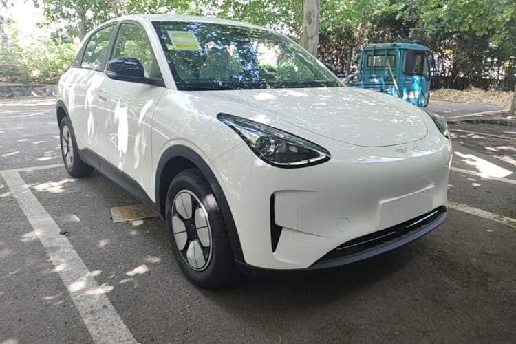 Used Geely Galaxy Geome 2026 Model 310km Youth Edition Front Right 45 Deg