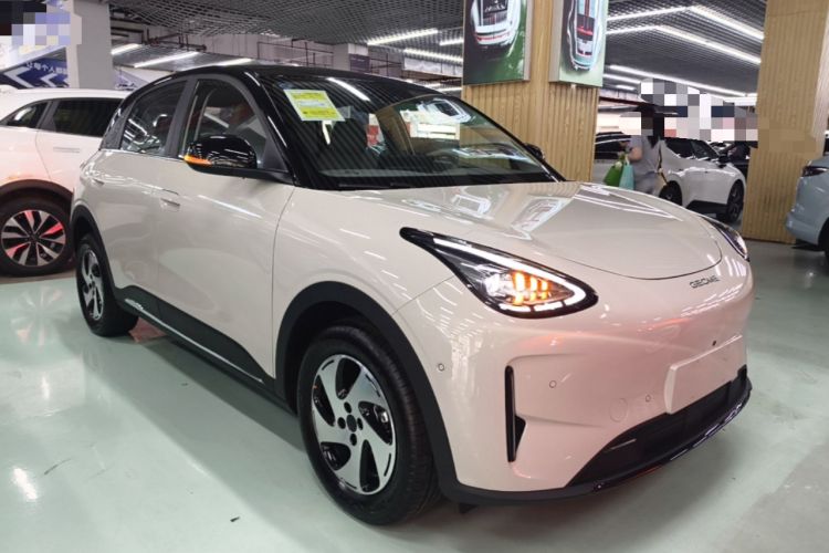 Used Geely Galaxy Geome 2026 480km Exploration Edition Front Right 45 Deg