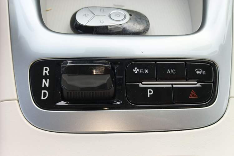 Used Geely Galaxy Geome 2026 Model 310km Youth Edition Gear Lever