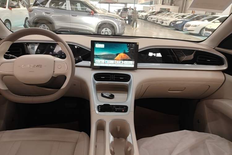 Used Geely Galaxy Geome 2026 310km Aspiration Edition Gear Lever