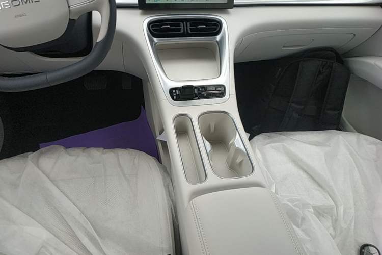 Used Geely Galaxy Geome 2026 Model 310km Youth Edition Gear Lever