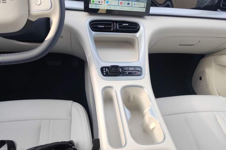 Used Geely Galaxy Geome 2026 Model 310km Youth Edition Gear Lever