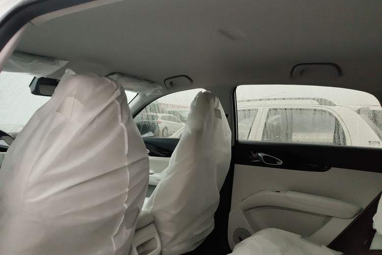 Used Geely Galaxy Geome 2026 Model 310km Youth Edition Headliner