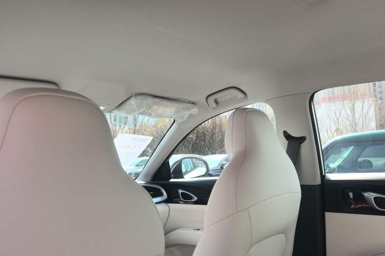 Used Geely Galaxy Geome 2026 Model 310km Youth Edition Headliner